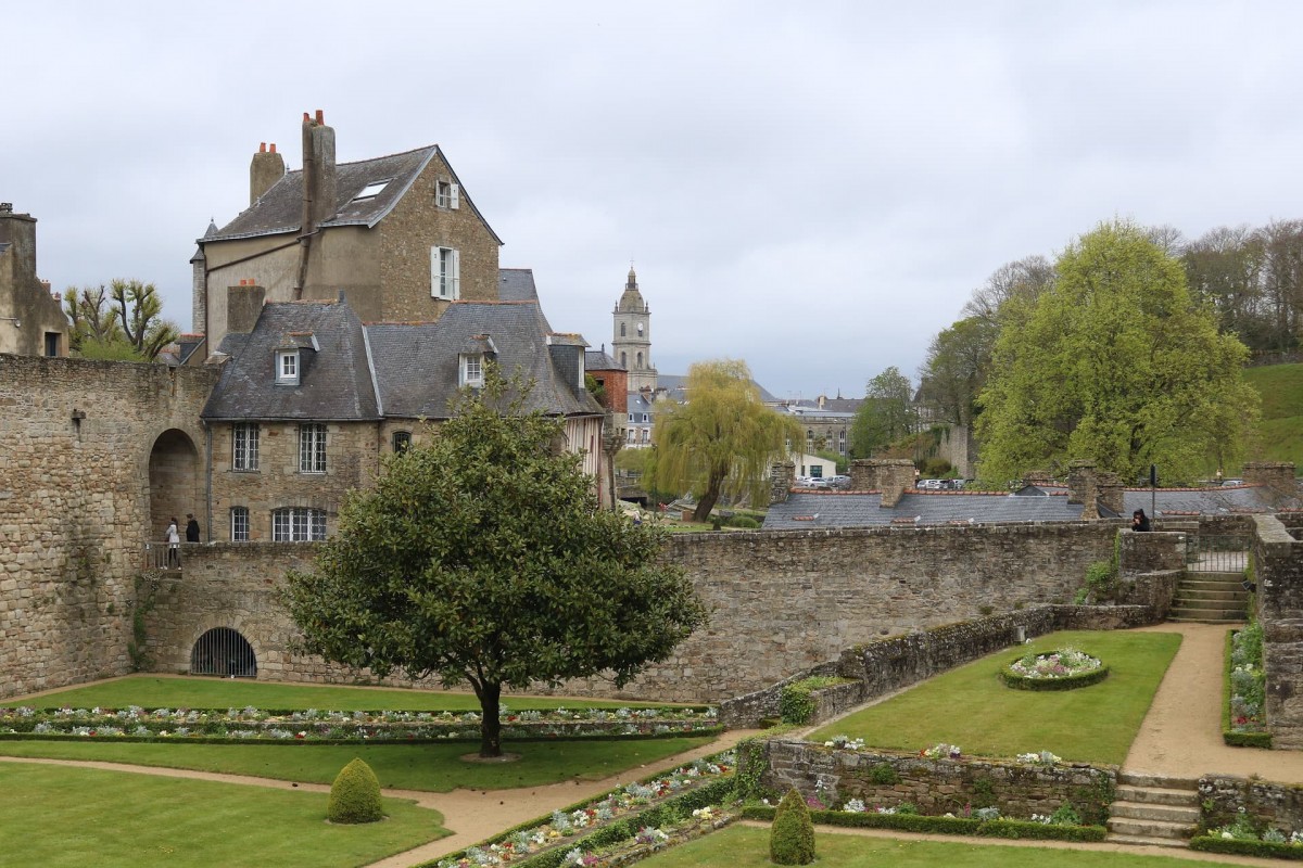 Vannes jardin château
