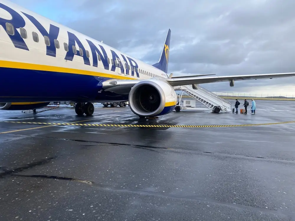 Avion Ryanair sur le tarmac de l'aéroport de Beauvais-Tillé.